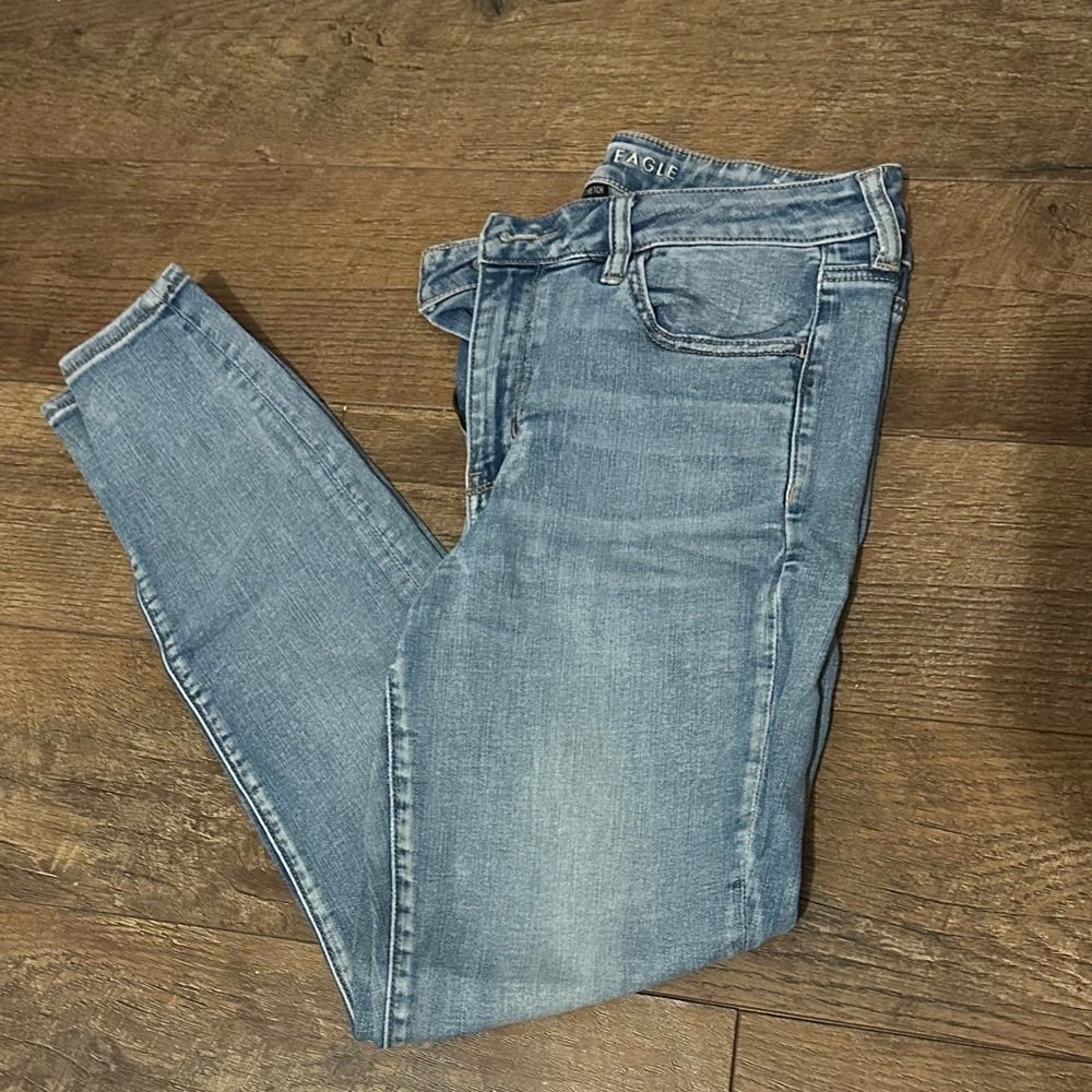 American Eagle Outfitters Light Blue Skinny Jeans
